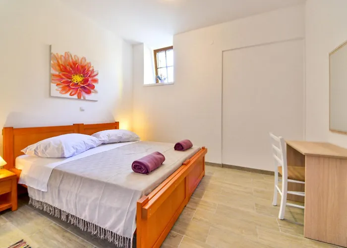 Apartment Val-2 By Interhome