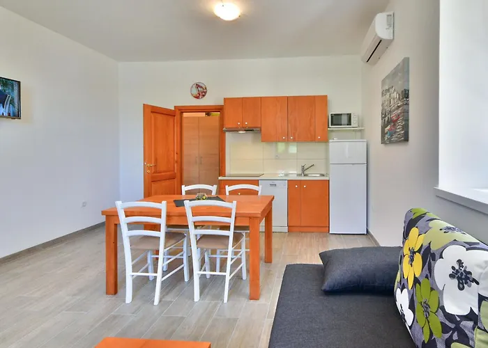 Apartment Val-2 By Interhome