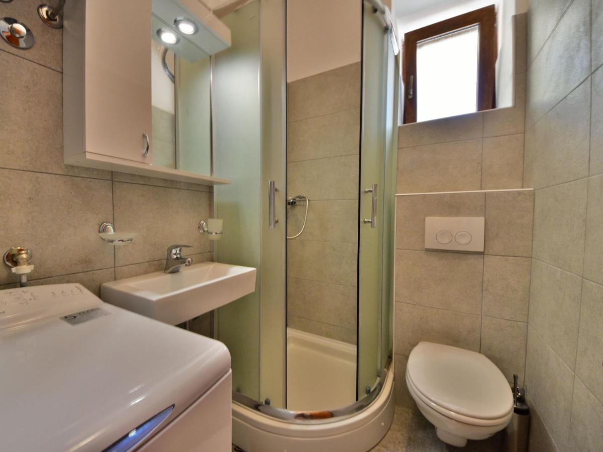 Apartment Val-2 By Interhome